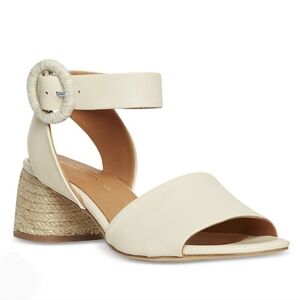 Andre Assous Coelest Cream Leather Ankle Strap Sandal sz 6